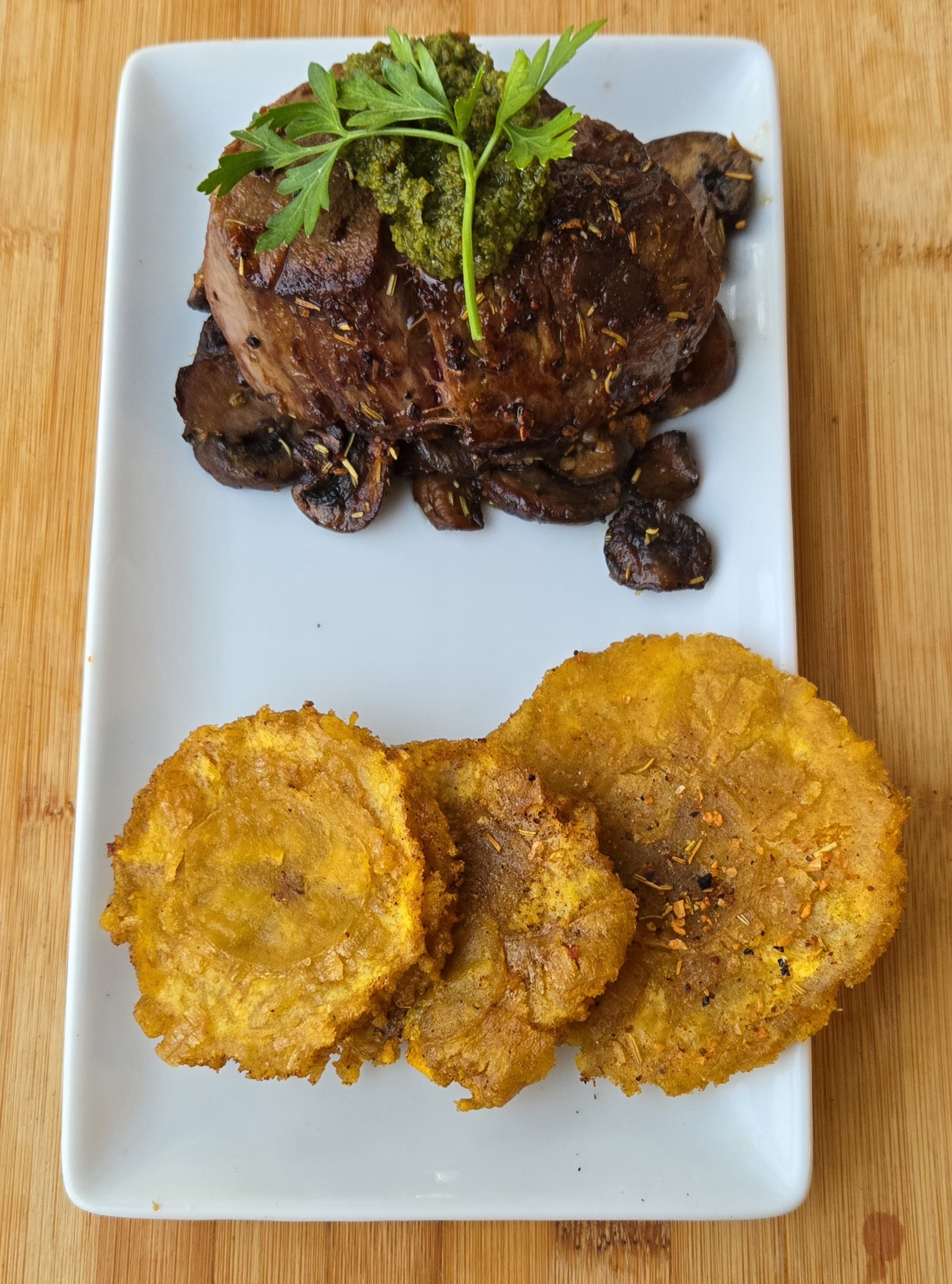 Pan-Fried Filet Mignon with Sautéed Mushrooms and Tostones - Fast ...